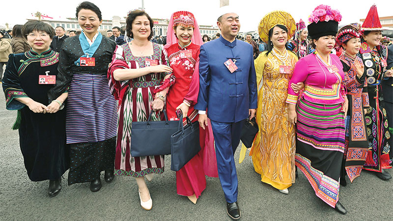 ༄༅།།བློ་གྲོས་སྟོབས་ཤུགས་གཅིག་ཏུ་སྒྲིལ། འཕེལ་རྒྱས་དོན་གཉེར་མ་འོངས་མཛེས།